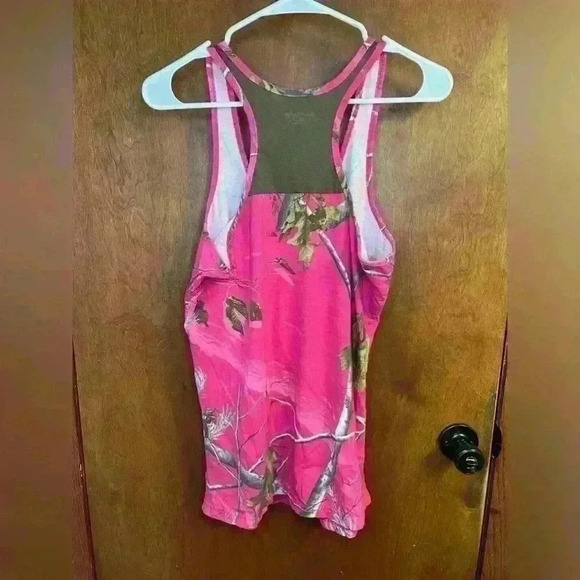 Women’s Realtree Pink Camo Tank Top - Picture 3 of 3